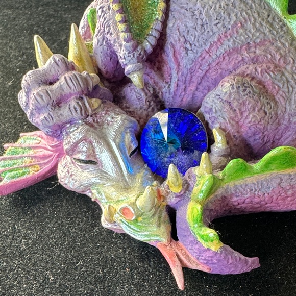 "Snoozy" figurine from The Franklin Mint's Mood Dragons collection - Picture 8 of 9